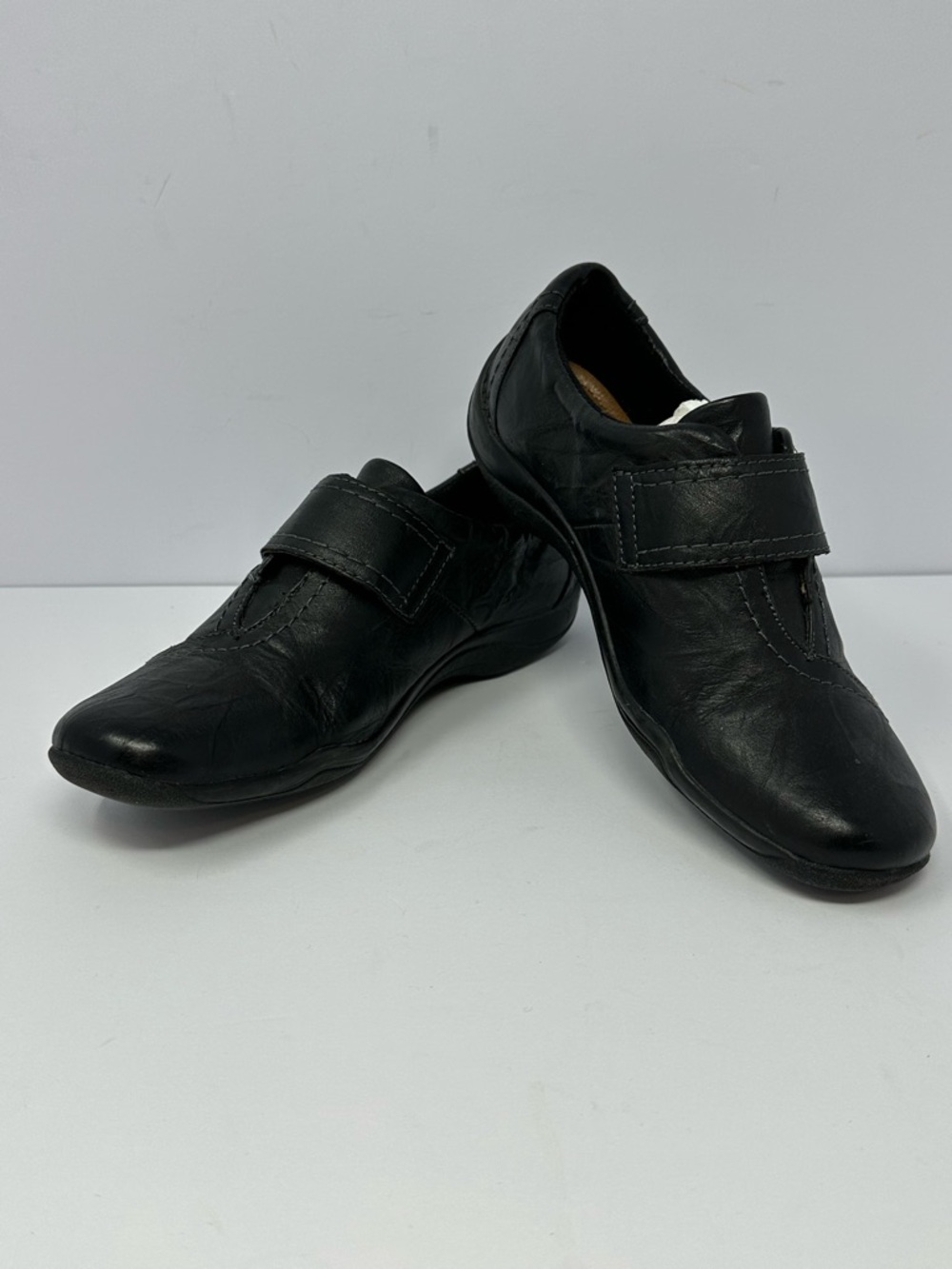 Womens Sz 5.5 Clarks Kessa Alcove Black Leather Slip On Casual Loafer Shoe 62391